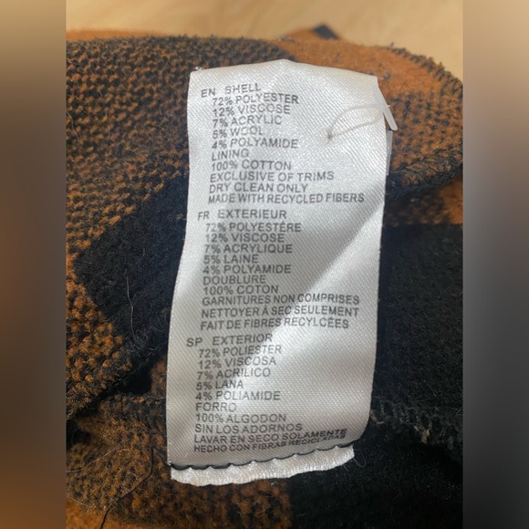 Plaid Jacket, oversized. Button down - Picture 4 of 10